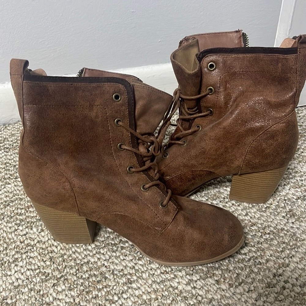 Leather heeled boots